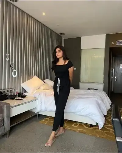 Call Girls Service in Goregaon